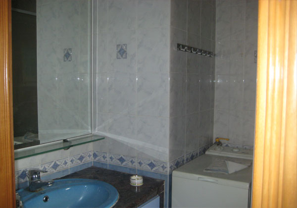 維修翻新廚房浴室浴缸設施清拆還原裝飾工程