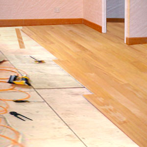 水晶地板工程、地板翻新工程、地板修補及地板工程